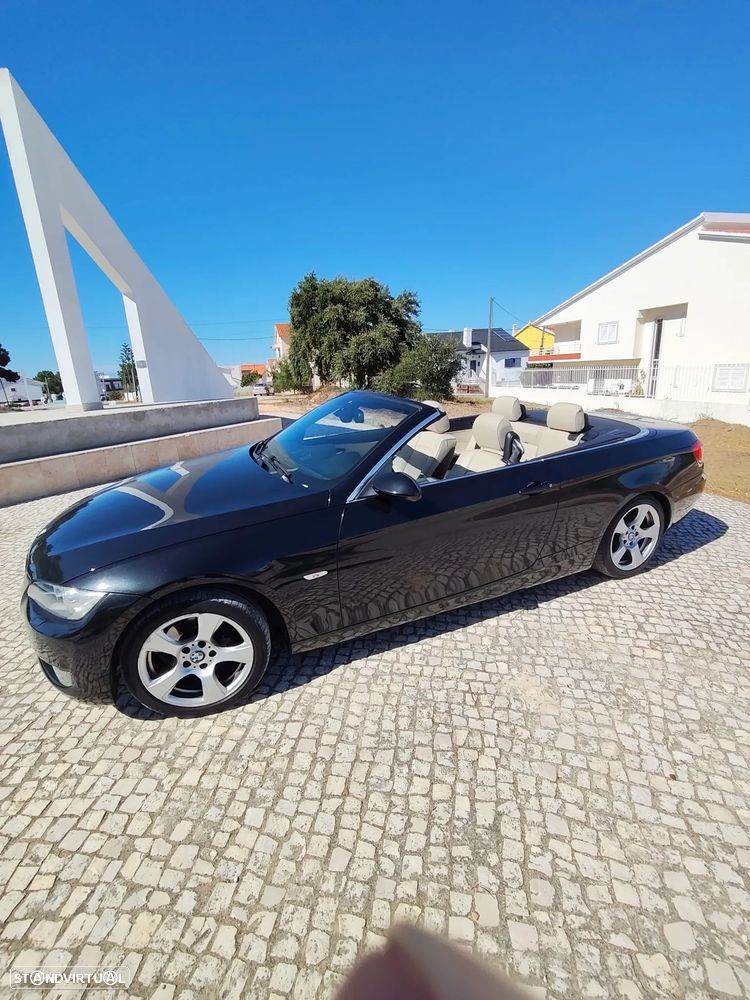 BMW 320 i Cabrio Auto - 25
