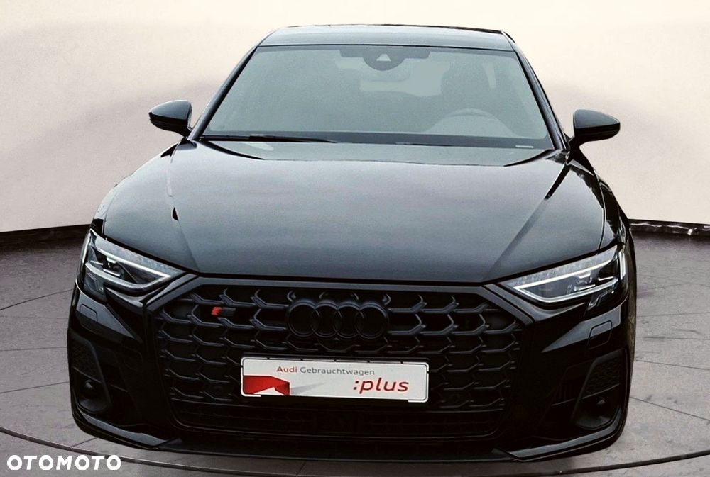 Audi S8