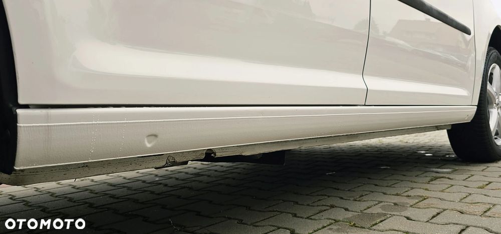 Volkswagen Caddy Bussines - 21