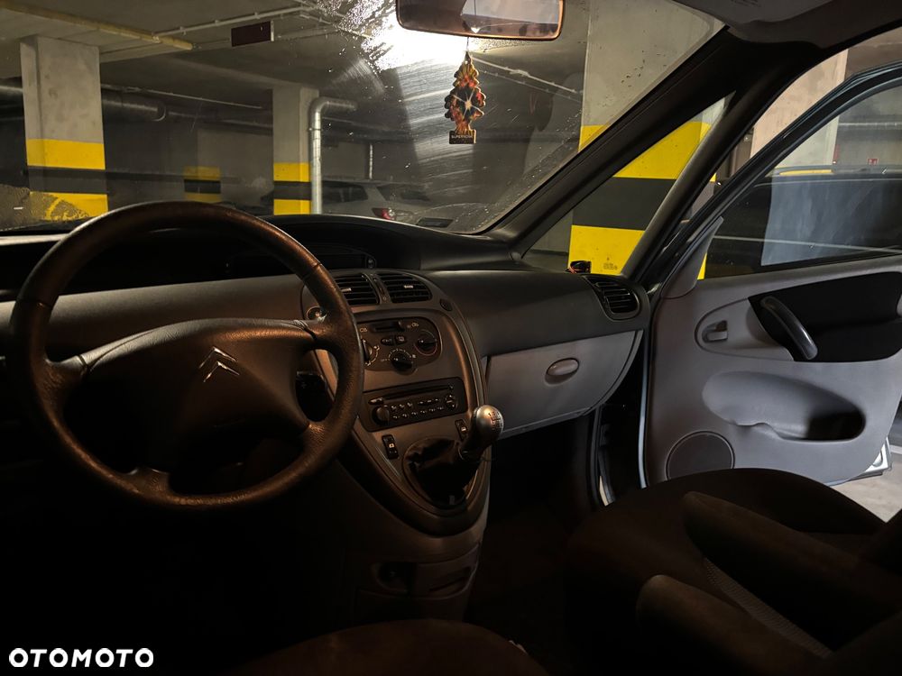 Citroën Xsara Picasso 1.6 SX - 10