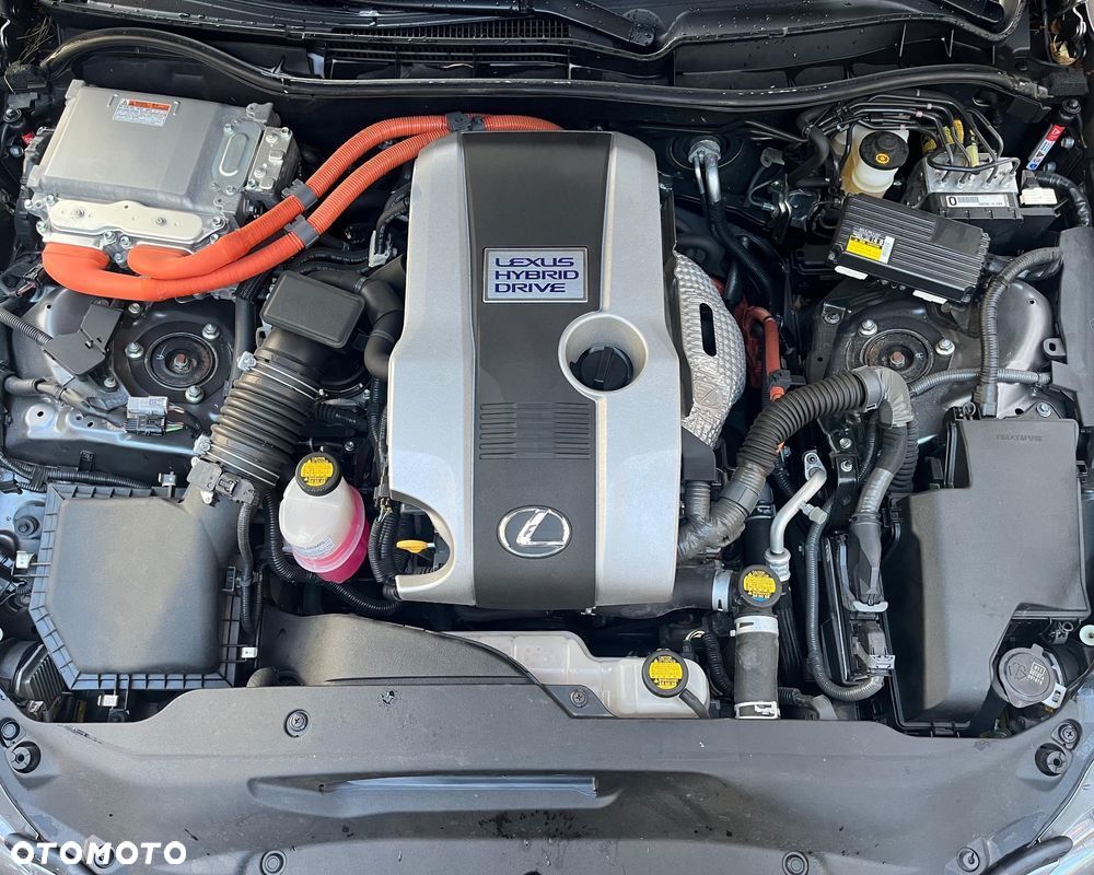 Lexus IS 300h Business - 24