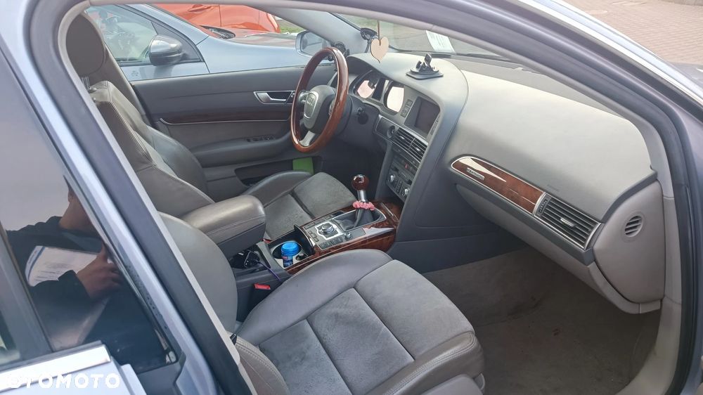 Audi A6 Limousine 3.2 FSI - 8