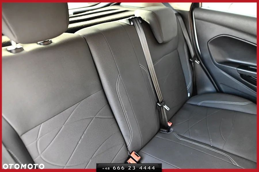 Ford Fiesta 1.0 EcoBoost Titanium - 24