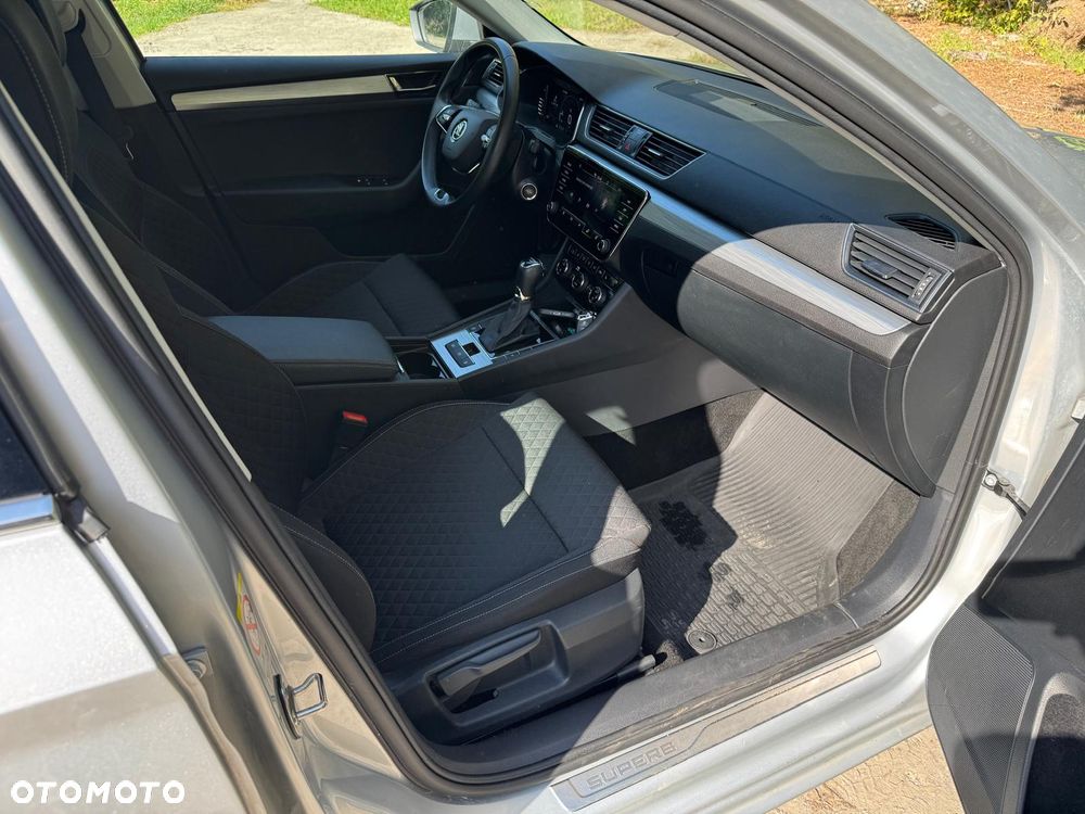 Skoda Superb 2.0 TDI SCR Ambition DSG - 16