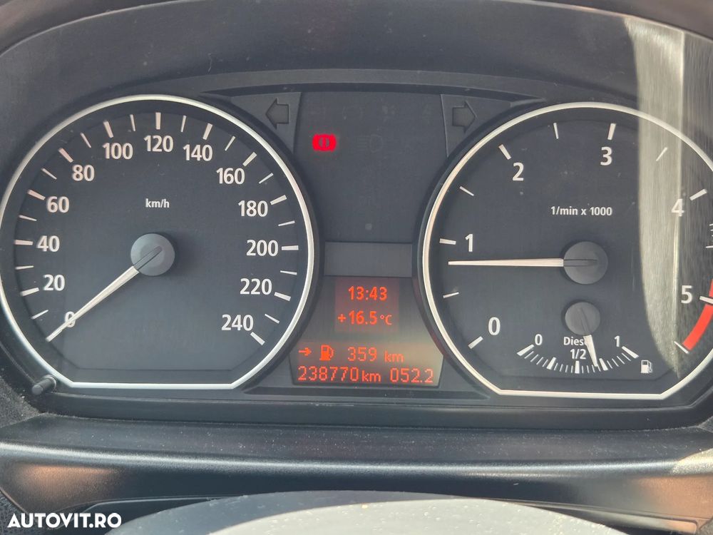BMW Seria 1 118d - 10