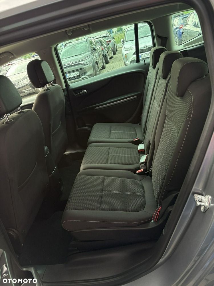 Opel Zafira - 17