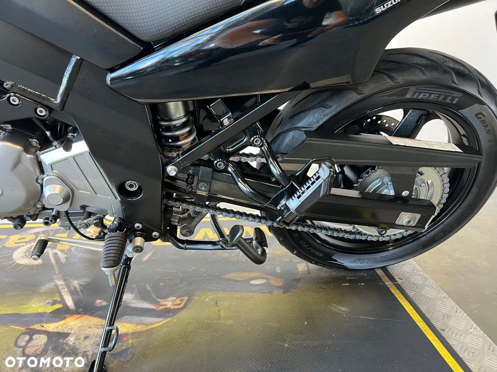Suzuki V-STROM - 15