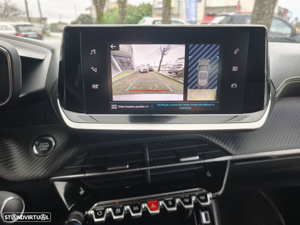 Peugeot e-2008 50 kWh GT - 16