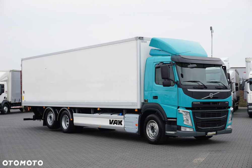 Volvo FM / 330 / E 6 / CHŁODNIA + WINDA / 23 PALETY / OŚ SKRĘTNA / DŁ 9,2 M - 1