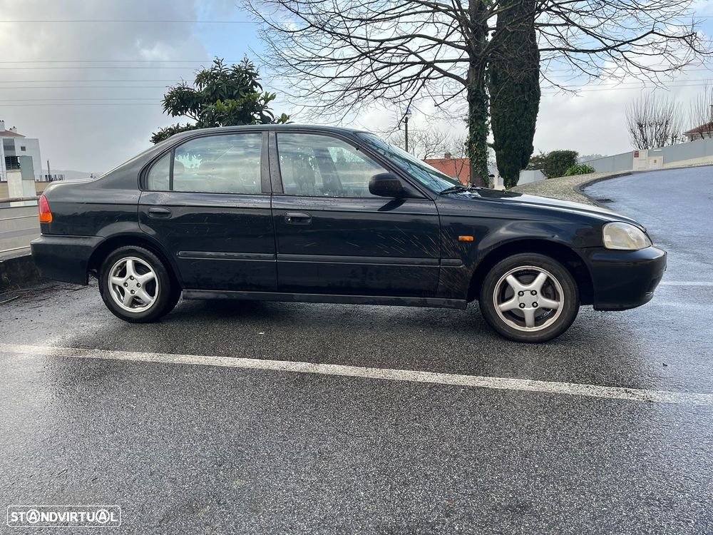 Honda Civic 1.4i Profile - 7