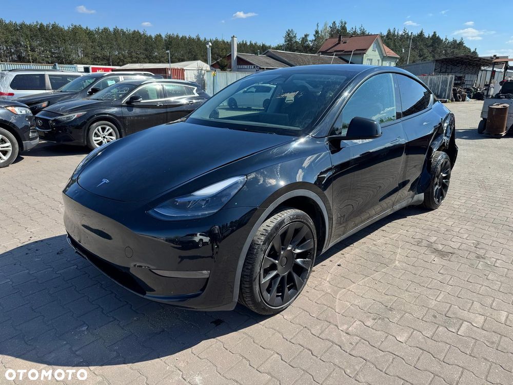 Tesla Model Y Long Range Dual Motor AWD - 7