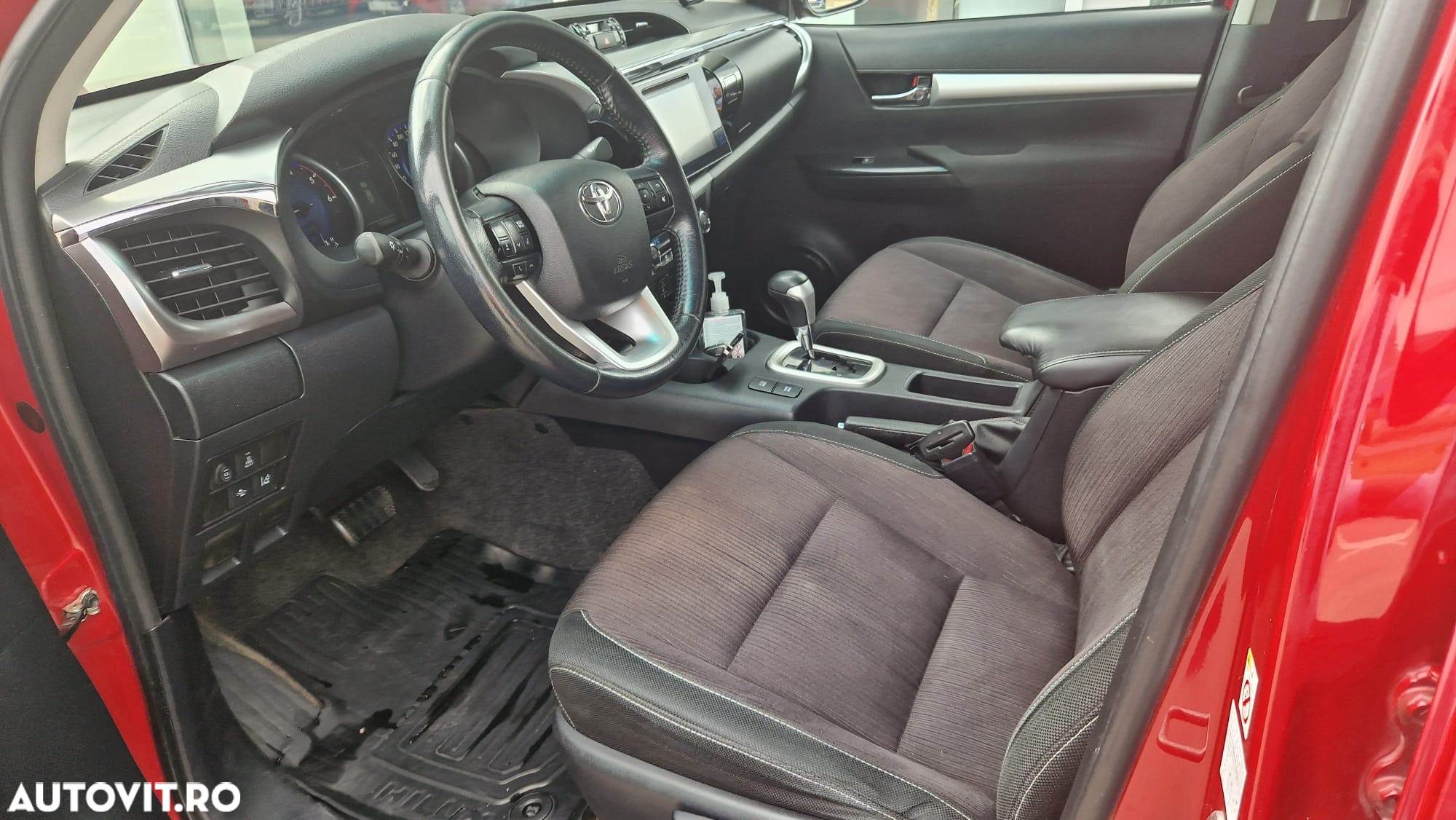 Toyota Hilux 4x4 Double Cab A/T Invincible - 21