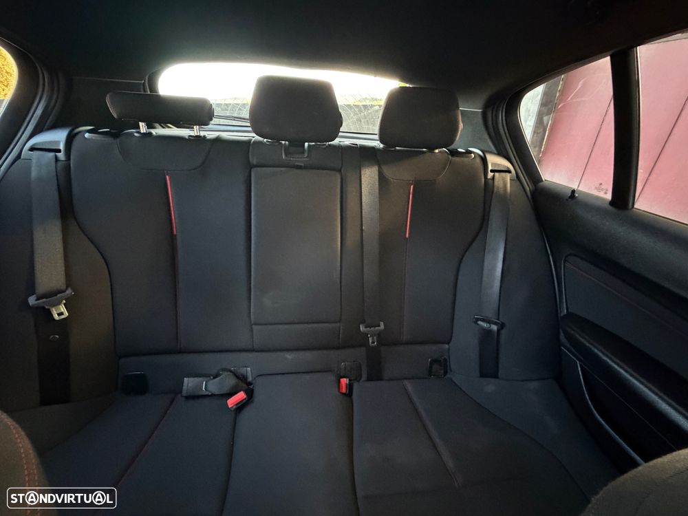 BMW 118 - 18