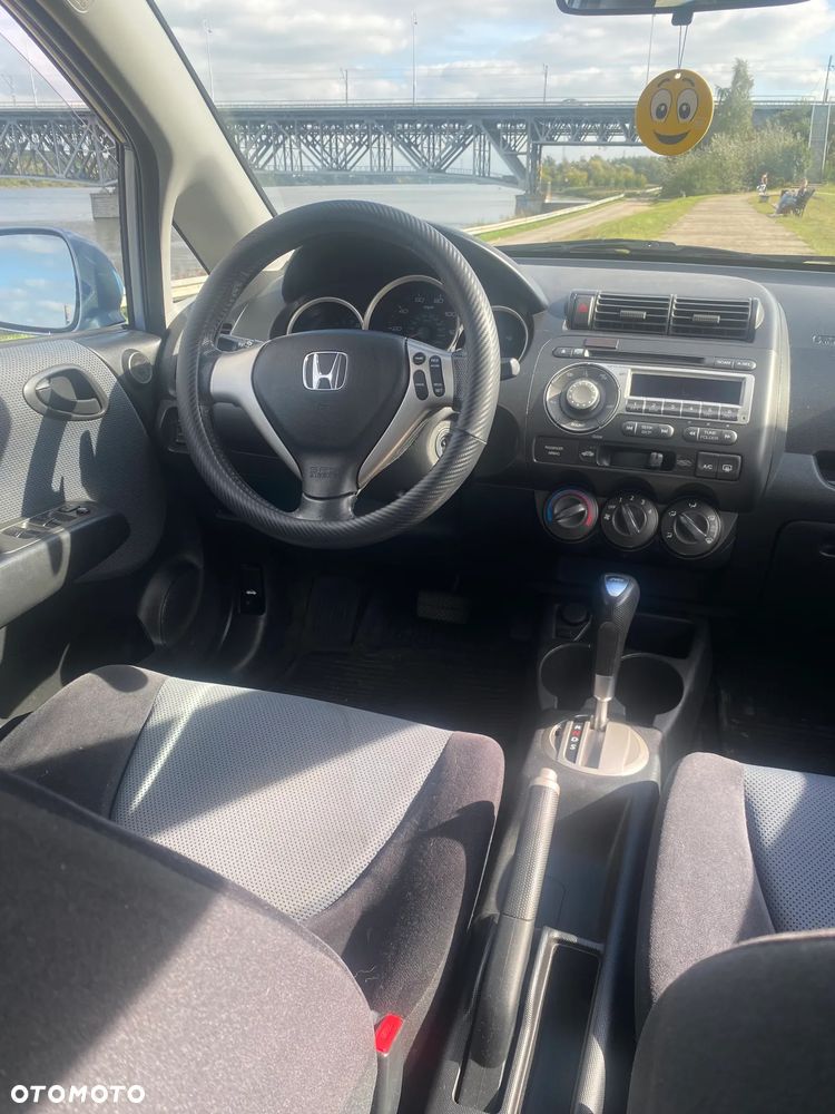 Honda Fit - 8