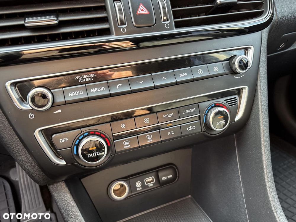 Kia Optima 1.7 CRDI M - 23