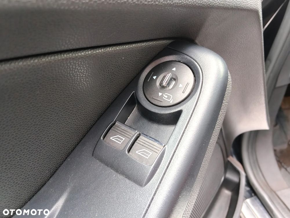 Ford Fiesta 1.0 EcoBoost STart-Stop ST-LINE - 12