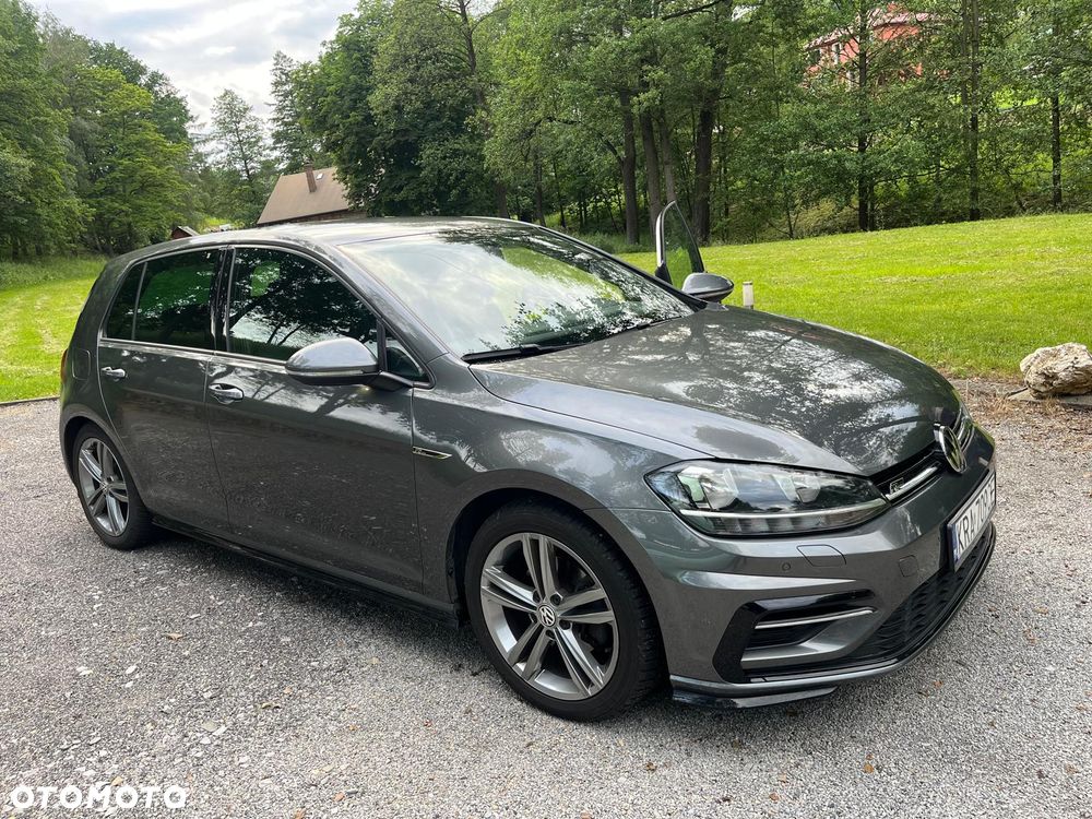 Volkswagen Golf - 2