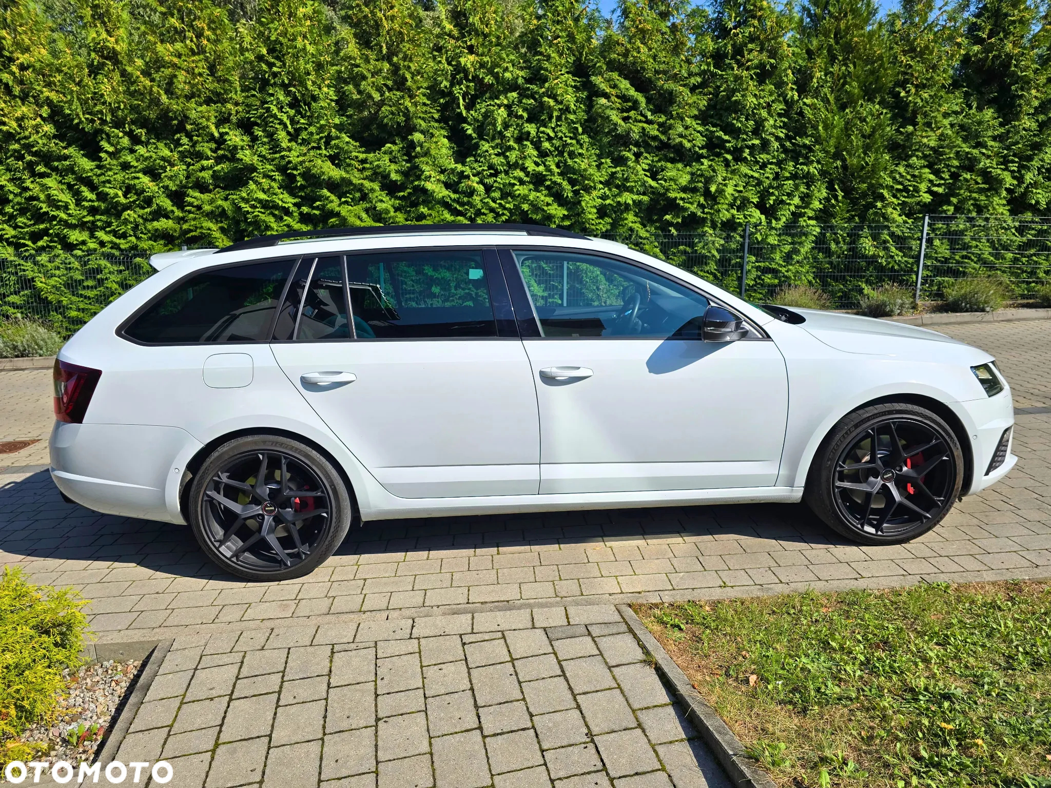 Skoda Octavia Combi 2.0 TSI DSG RS 245 - 11