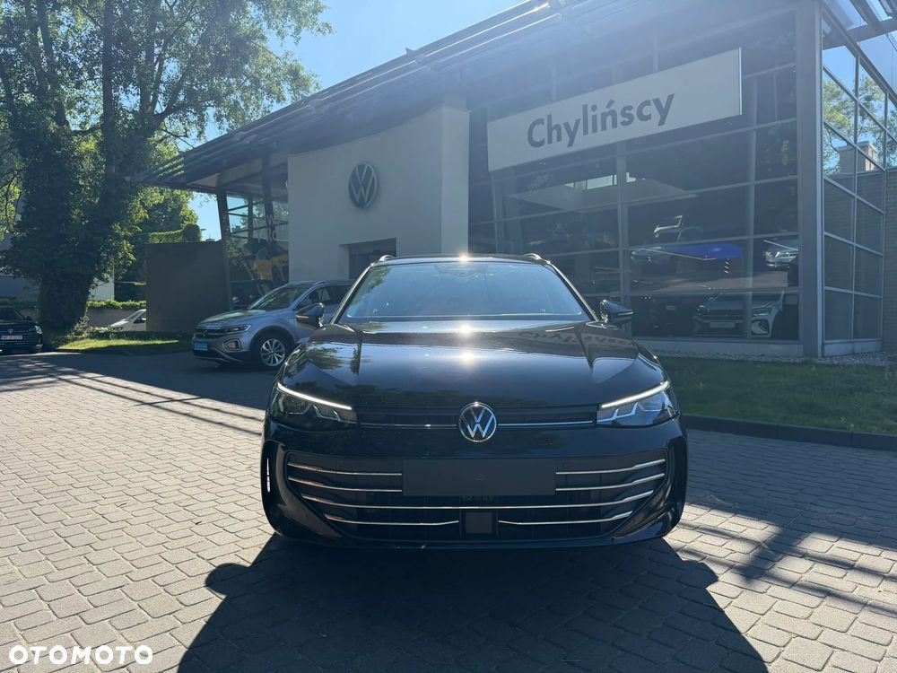 Volkswagen Passat Variant 1.5 TSI ACT mHEV Business Plus DSG - 3