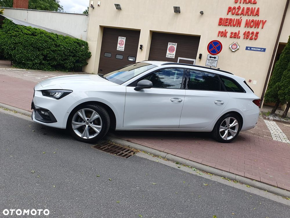 Seat Leon Sportstourer 1.5 eTSI OPF DSG FR - 26