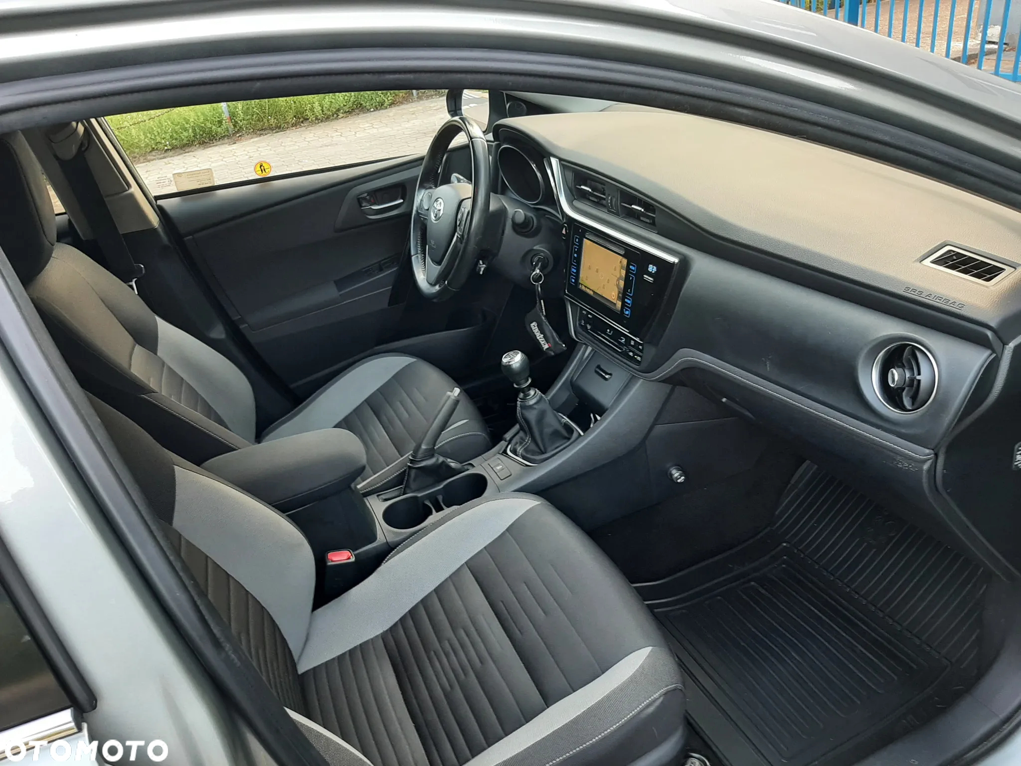 Toyota Auris 1.6 Comfort - 4