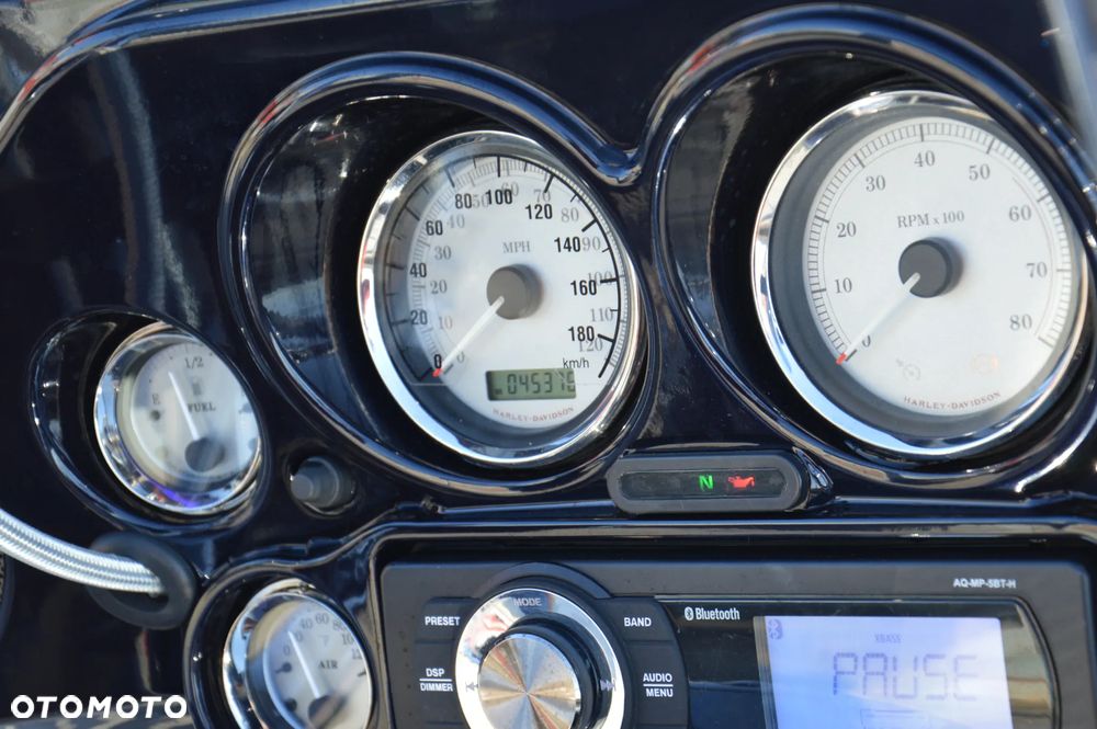 Harley-Davidson Touring Street Glide - 12