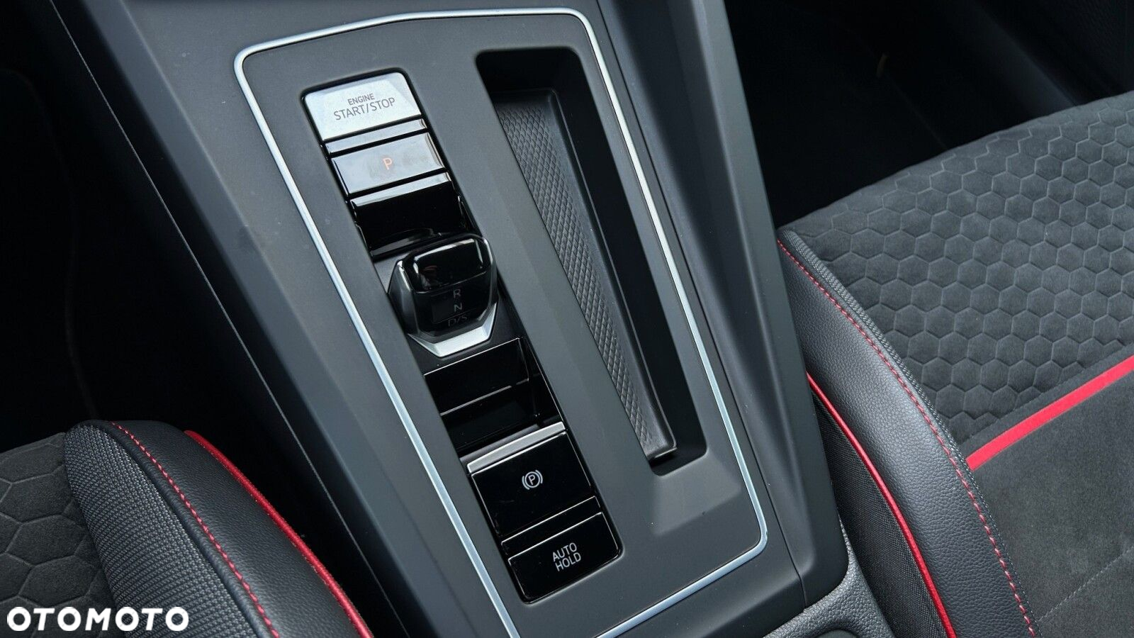 Volkswagen Golf - 20