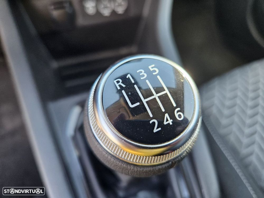 Renault Clio 1.0 TCe Evolution - 41