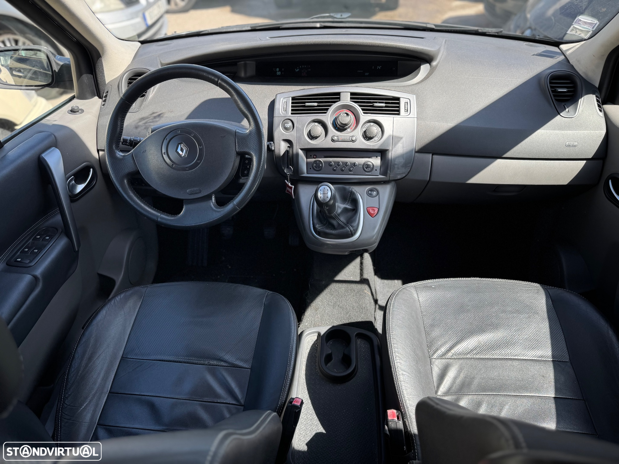 Renault Scénic 1.5 dCi Dynamique - 3