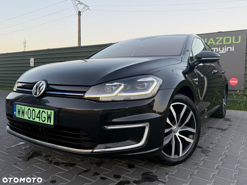 Volkswagen Golf - 3