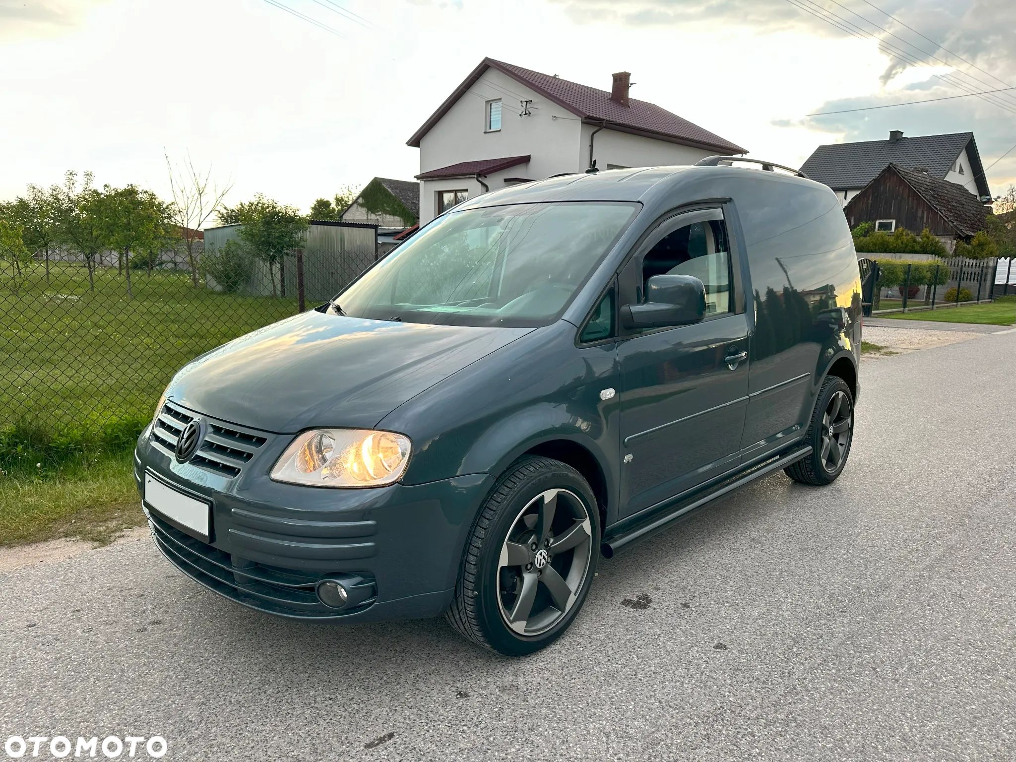 Volkswagen Caddy - 1