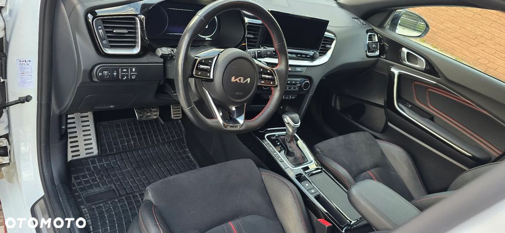 Kia ProCeed 1.6 T-GDI GT DCT - 8