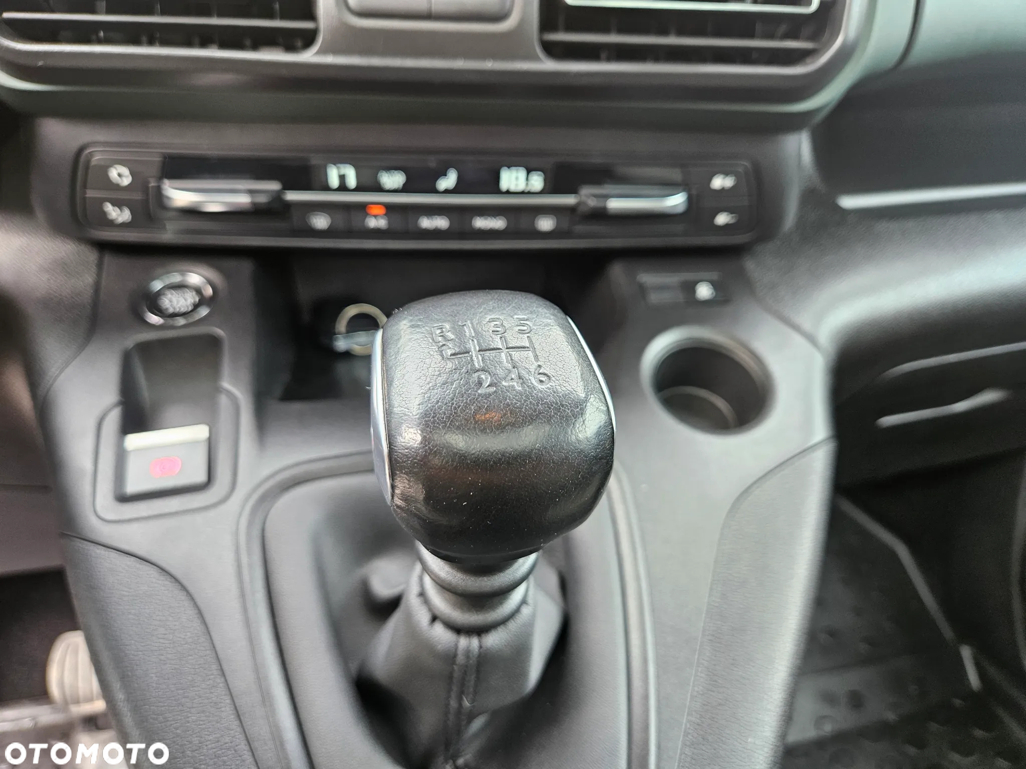 Citroën Berlingo M 1.2 PureTech Shine S&S - 38