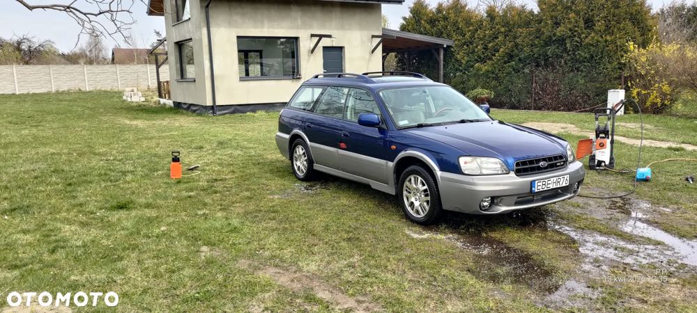 Subaru Outback 3.0 H6 - 6