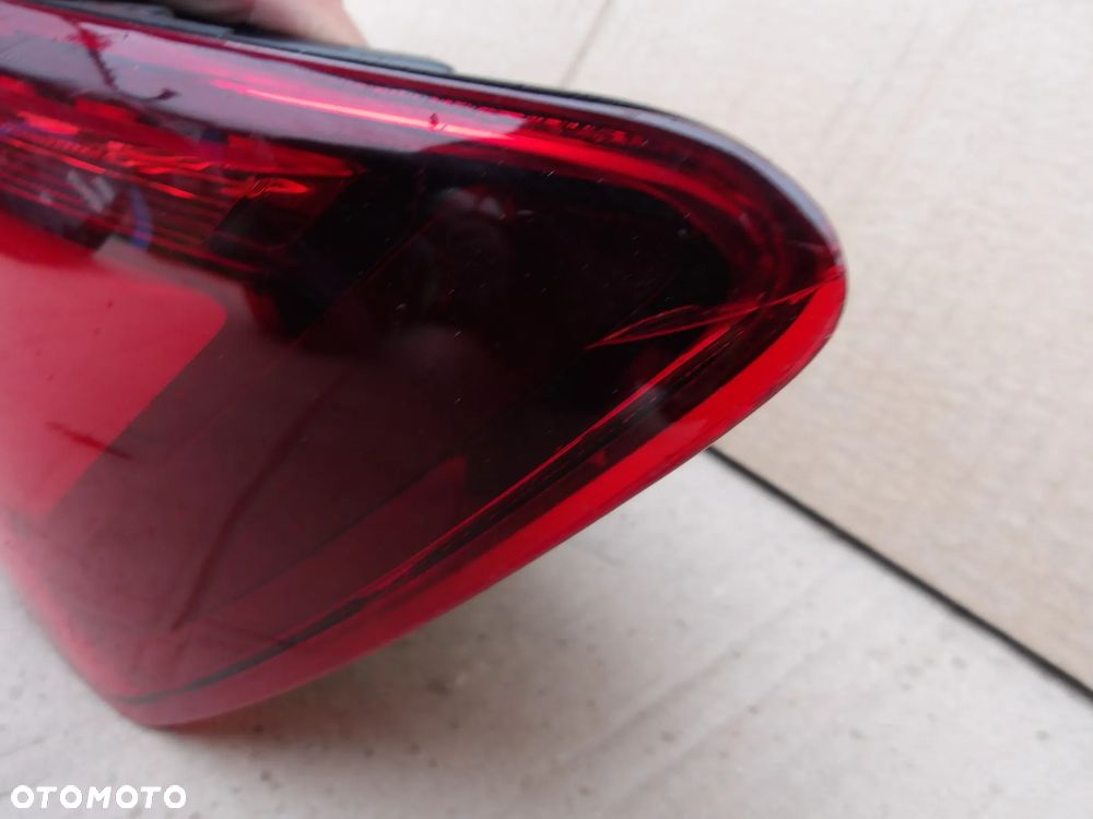 LAMPA PRAWY TYL LED AUDI A4 B9 KOMBI 8W9945092C - 6