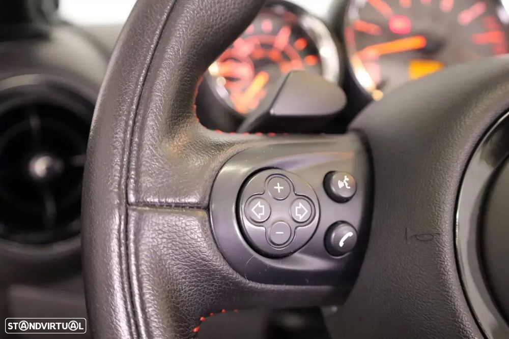 MINI Cabrio John Cooper Works Auto - 47