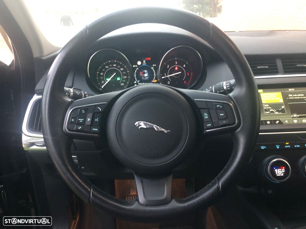 Jaguar E-Pace 2.0 i4D S - 28