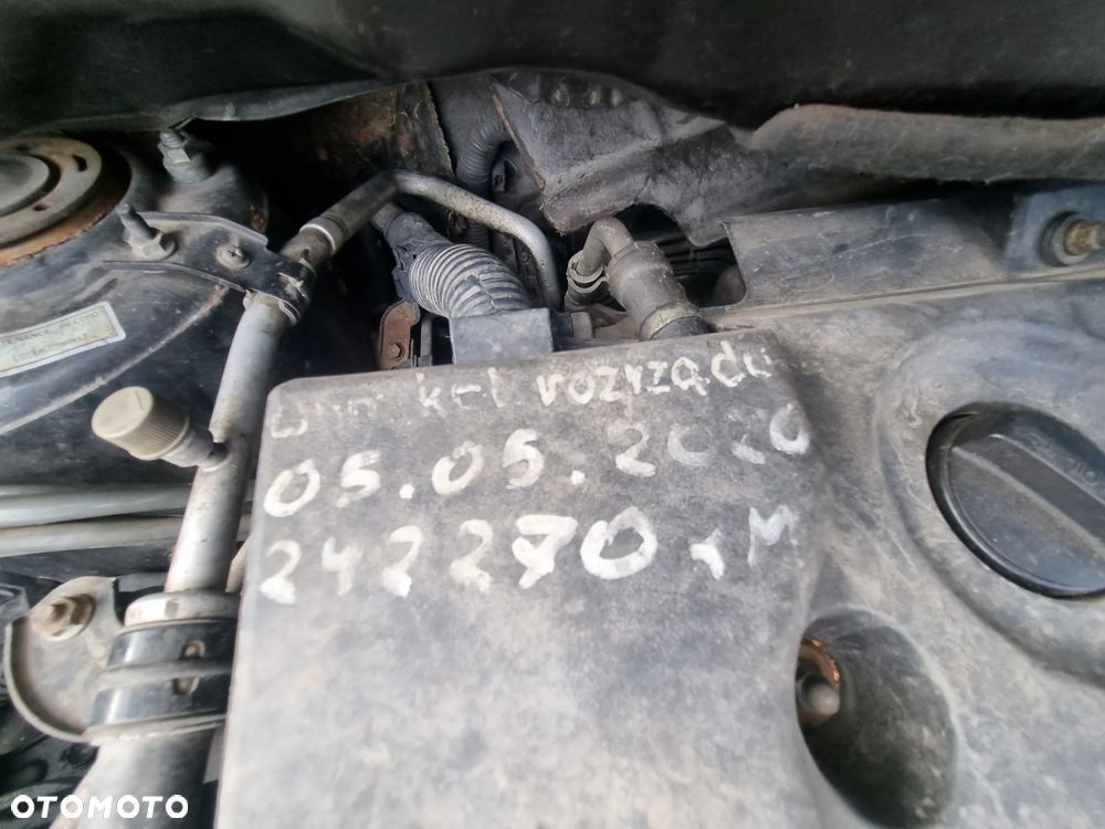 Toyota Corolla Verso 2.0 D-4D Sol - 36