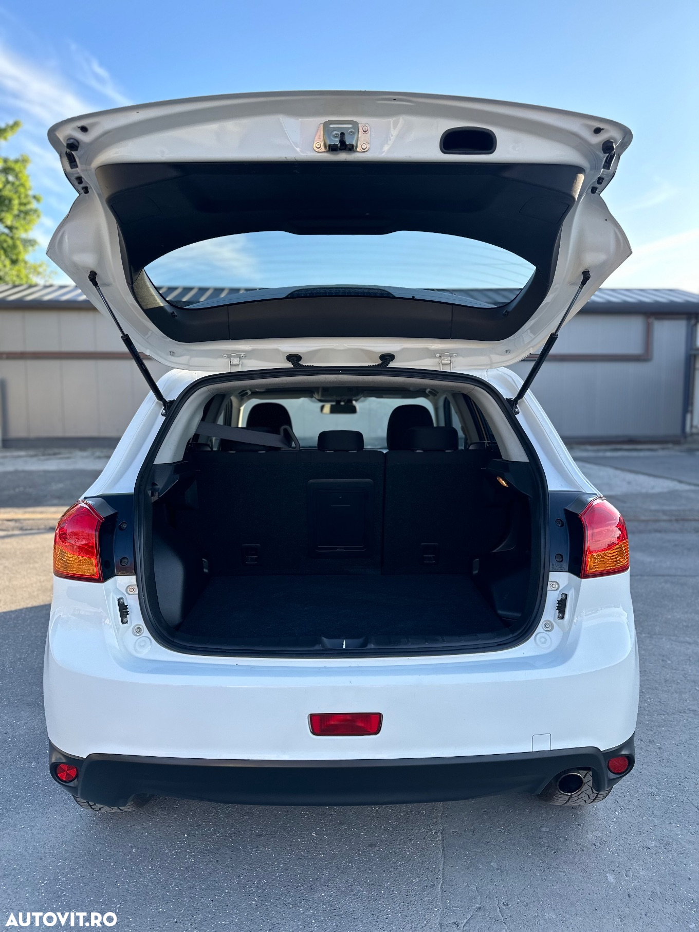 Mitsubishi ASX 2.2 DI-D 4WD Automatik Diamant Edition - 28