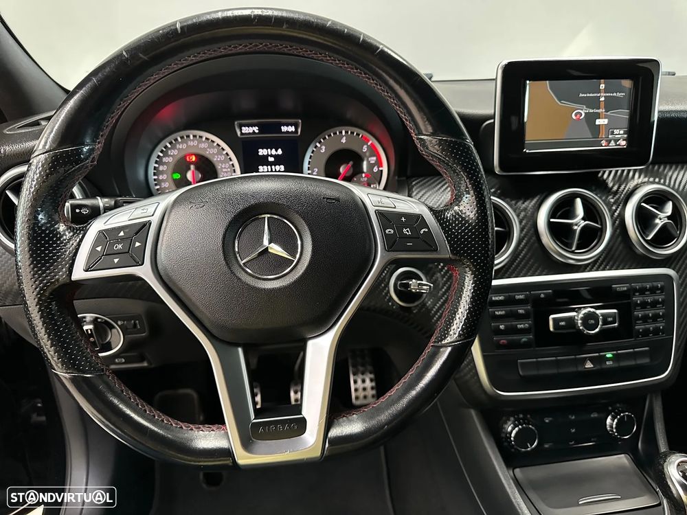 Mercedes-Benz A 180 d AMG Line - 16