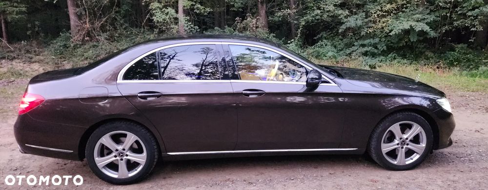 Mercedes-Benz E-Class 2017 photo 4