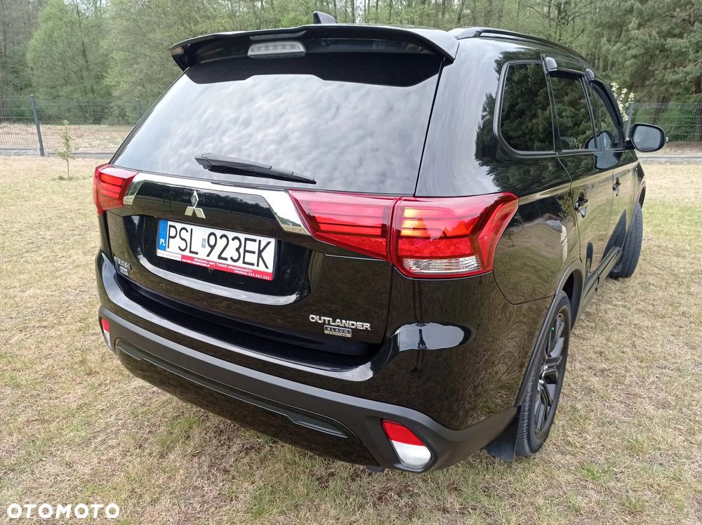 Mitsubishi Outlander - 4
