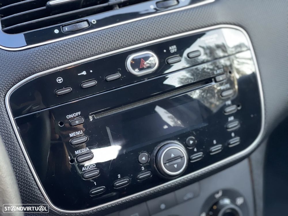 Fiat GRANDE PUNTO 1.3 JTD C/ AC - 13