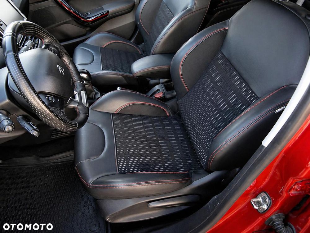 Peugeot 208 - 3