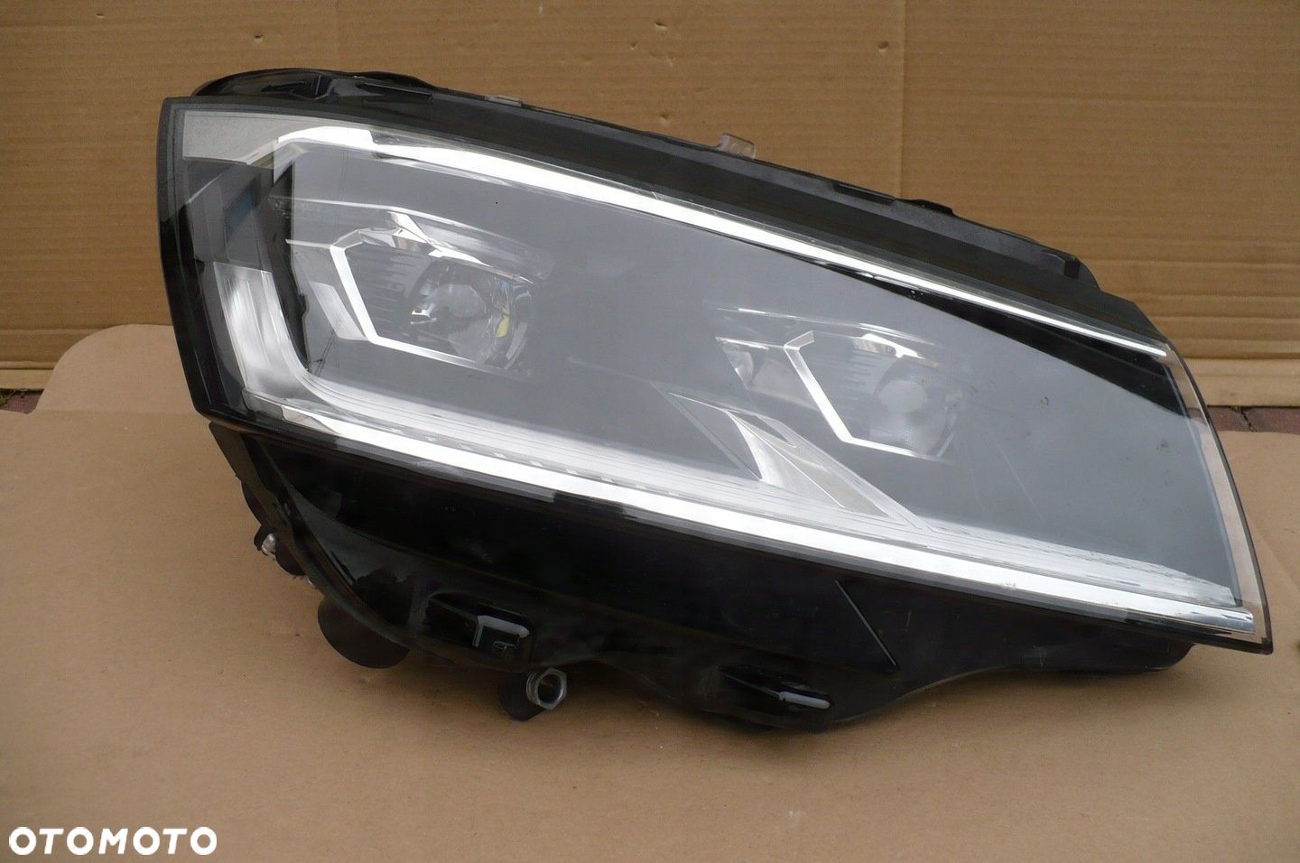 VW T6 CARAVELLE MULTIVAN 7L1 LIFT FULL LED 19R- KOMPLETNA-LAMPA PRZÓD PRAWA - 1