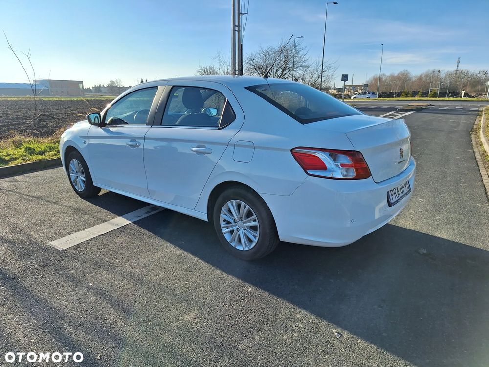 Peugeot 301 1.6 VTi Allure EU6 - 2