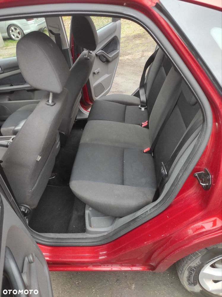Ford Focus 2.0 Sport - 5