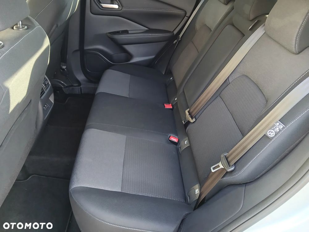 Nissan Qashqai 1.3 DIG-T mHEV N-Connecta - 12