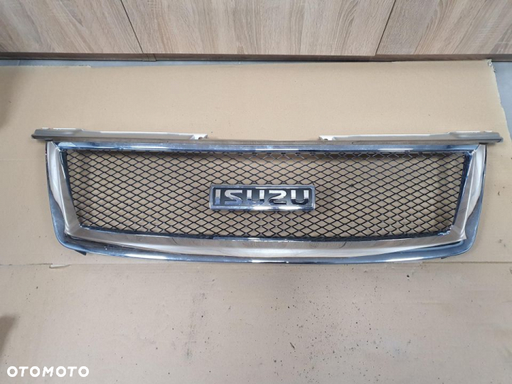 Isuzu D-max 08- atrapa zderzaka przód grill chrom OE stan Nowe - 2