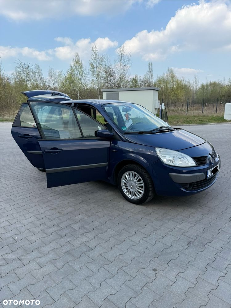 Renault Scenic 1.6 16V Authentique - 11